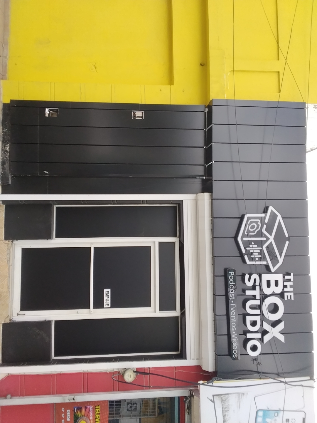 The Box Studio E.I.R.L