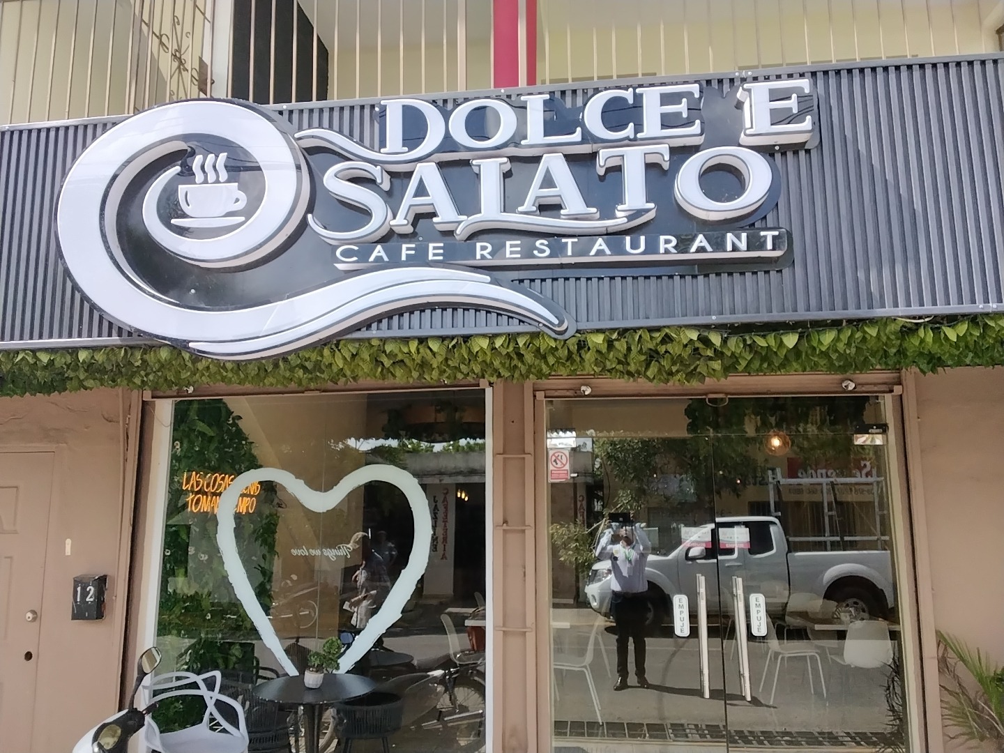 Dolce E Salato Café Restaurant