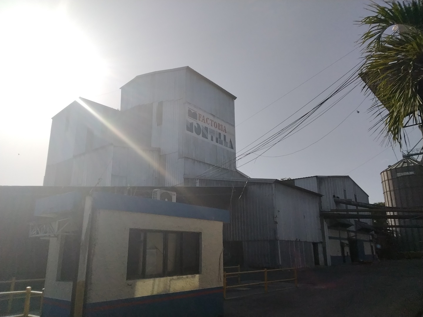 Factoría Montilla Comercial