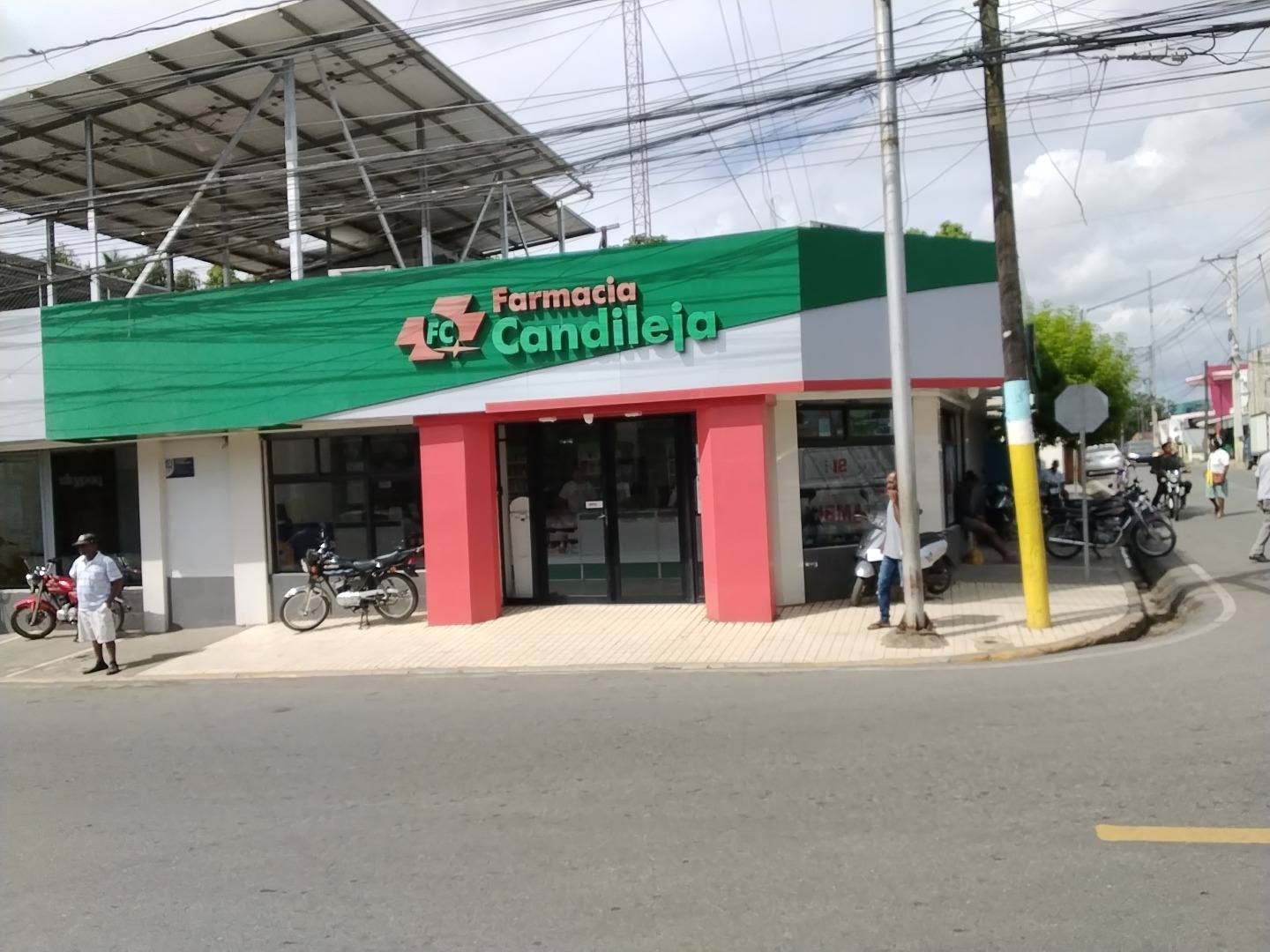 Farmacia Candileja S.R.L. (Sucursal Villa La Mata)