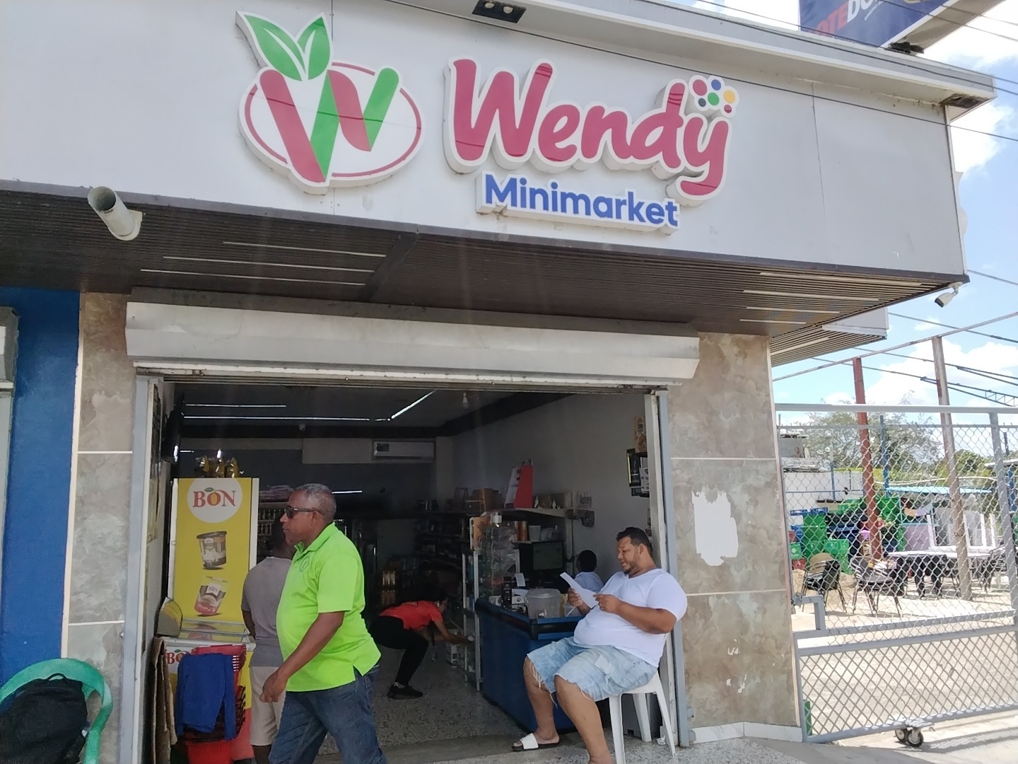 Wendy Minimarket