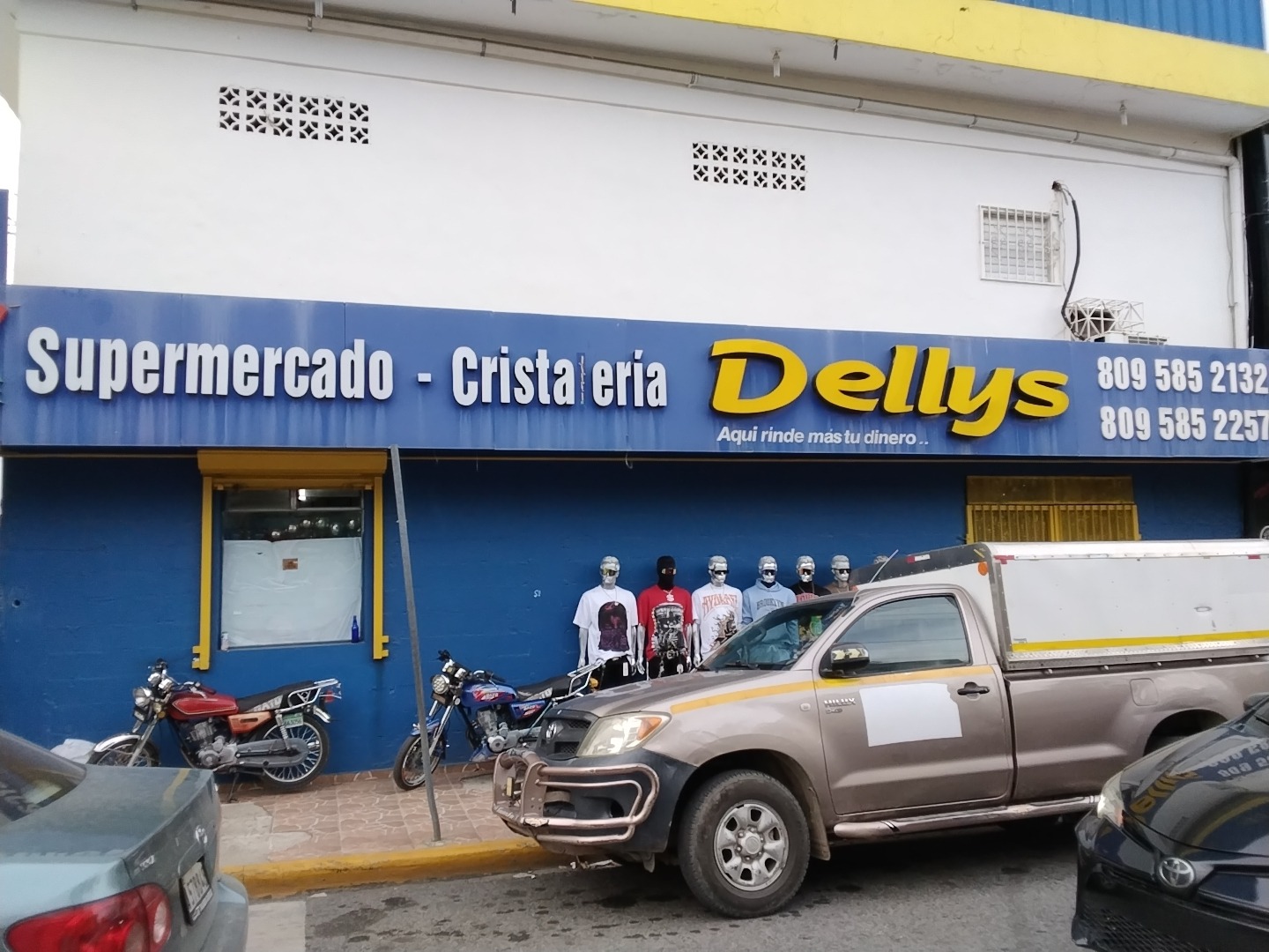 Supermercado y Cristalería Dellys