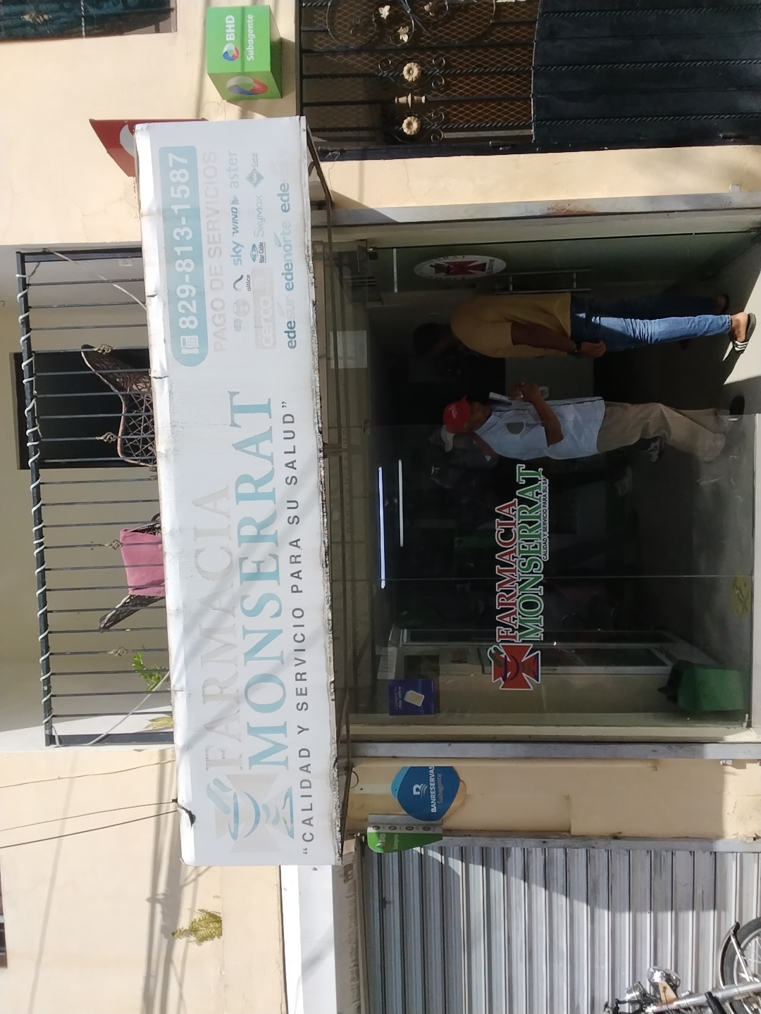 Farmacia Monserrat S.R.L